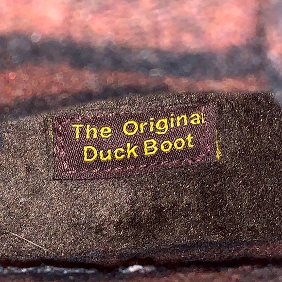 The Original Duck Boot 🥾 | Size: 7.5 - Picture 4 of 9